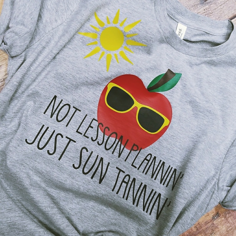 Custom women's unisex tshirt